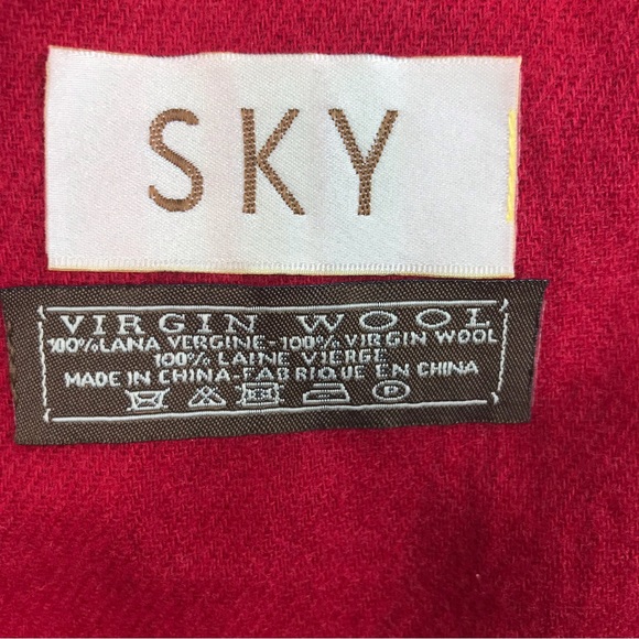 SKY 100% wool scarf 70" Length X 26" Wide Red
100% virgin wool - Picture 2 of 4
